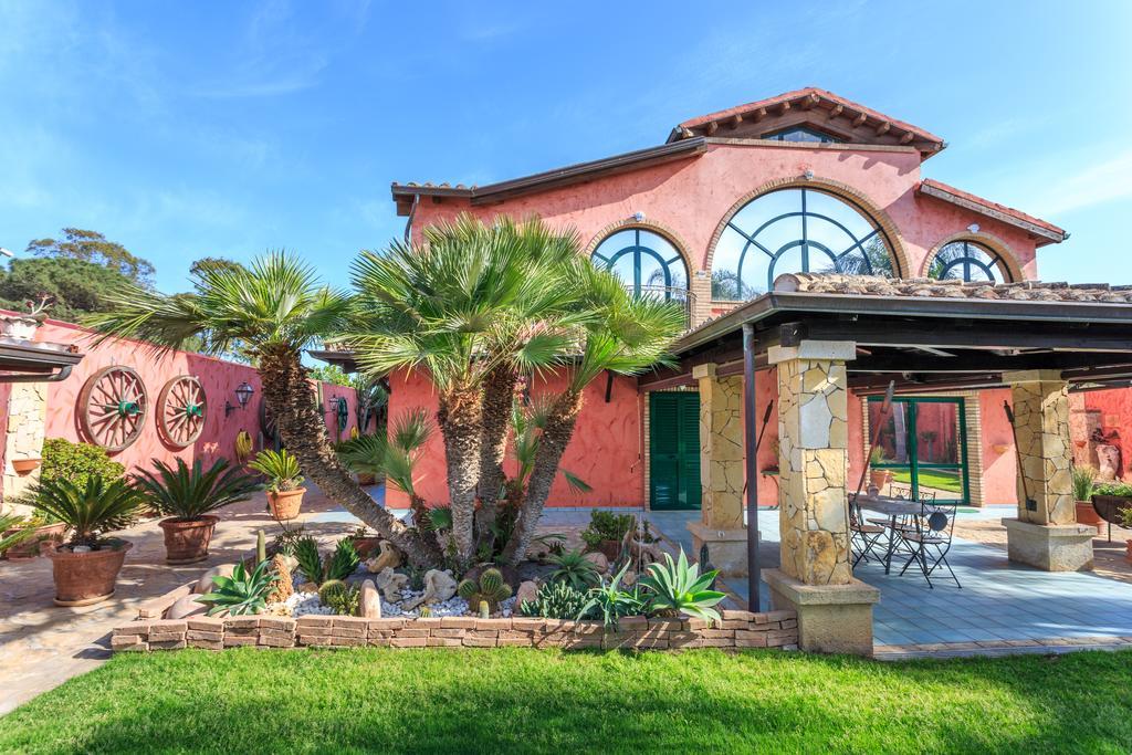 Casa Vacanze Villa Flumini Флумини-ди-Кварту Экстерьер фото
